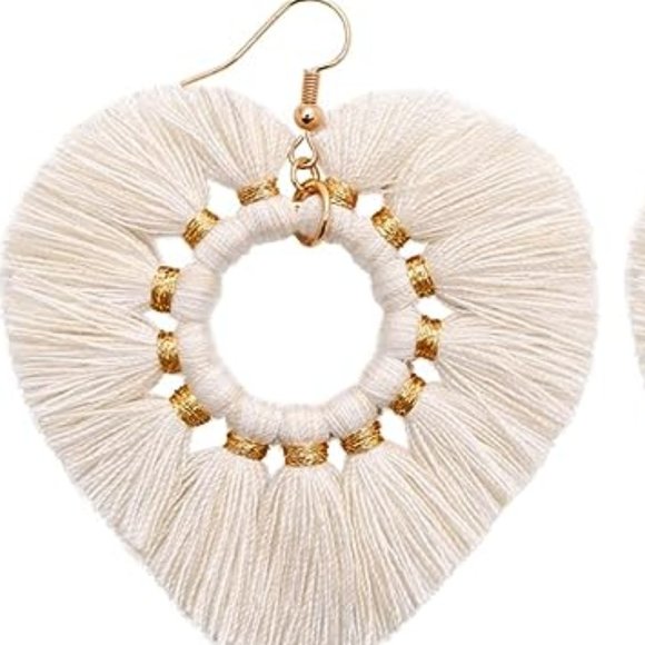 ZARA Heart Tassel Earrings - Picture 3 of 4